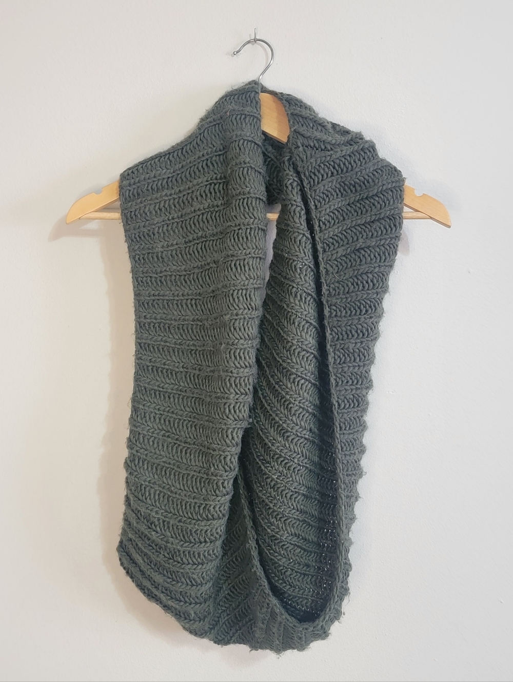 Primark Dark Gray Ribbed Knit Infinity Scarf